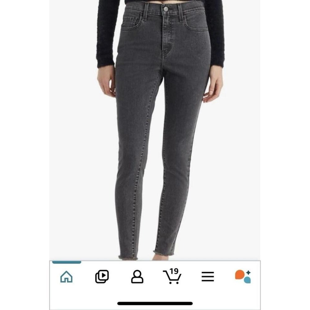Levi's 721 NWOT Junior women SIZE 31